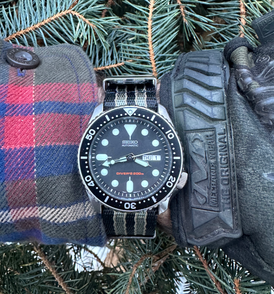 NATO Watch Strap Black Grey Gold 22mm